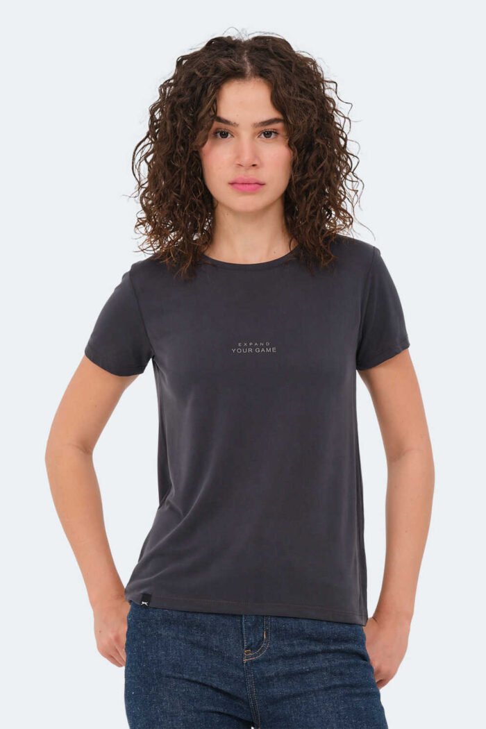 slazenger-paytons-kadin-t-shirt-siyah-t-shirt-slazenger-st13tk091-757752-13-B Slazenger PAYTONS Kadın T-Shirt Siyah - Görsel 1