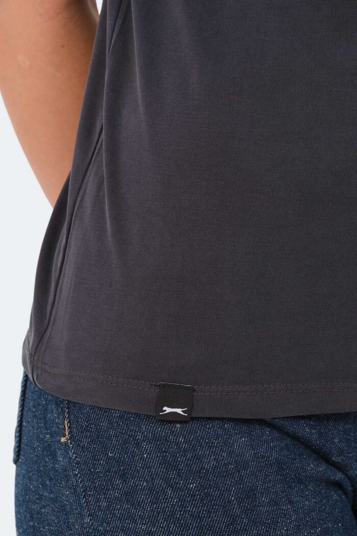 slazenger-paytons-kadin-t-shirt-siyah-t-shirt-slazenger-st13tk091-757756-13-B Slazenger PAYTONS Kadın T-Shirt Siyah - Görsel 3